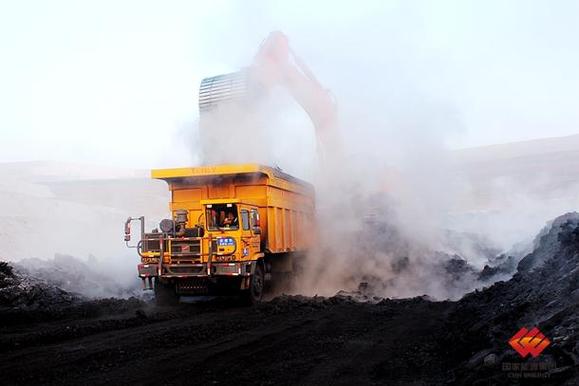 新疆公司煤炭单日生产与销售均创历史新高